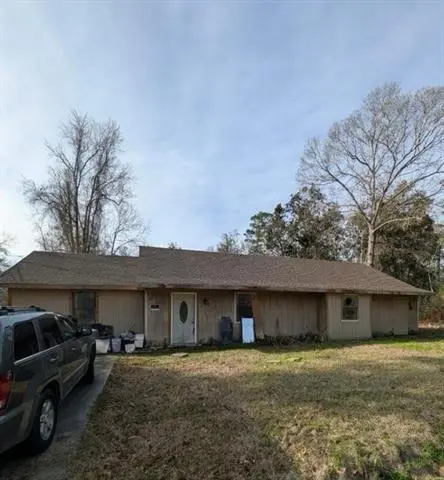 28442 Holly Dr