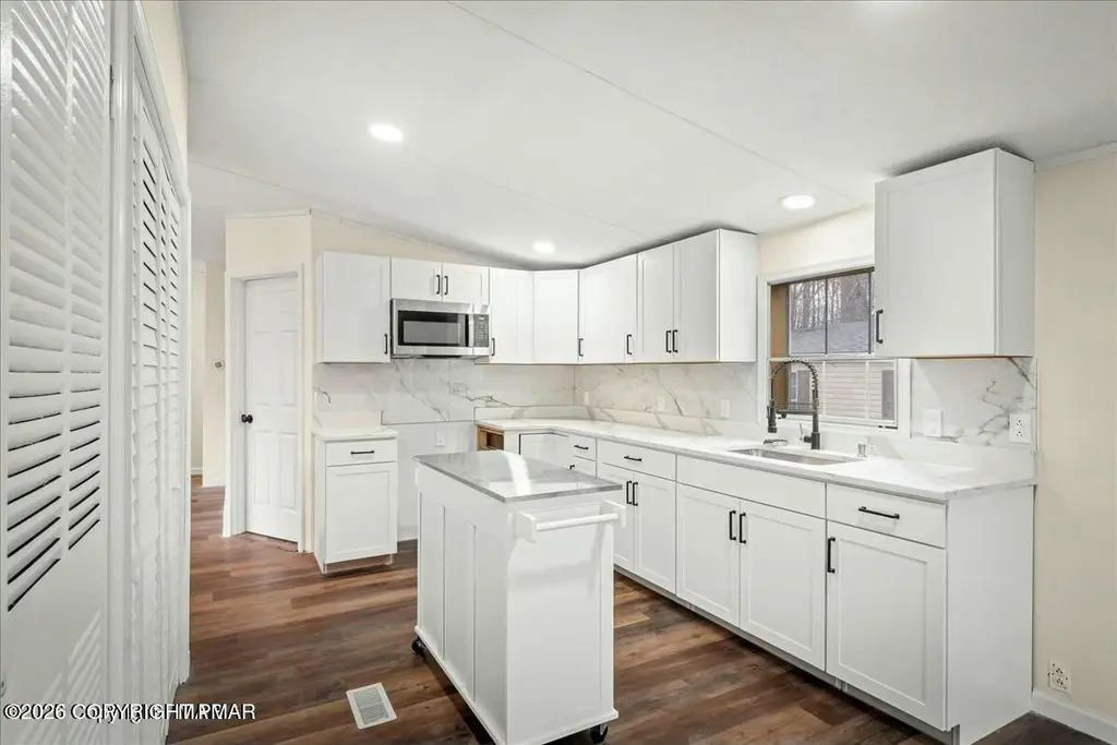 2549 Lynnwood Dr