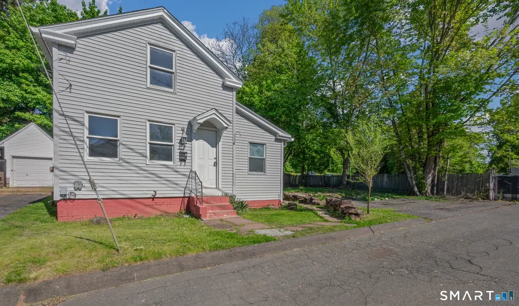 2 Hillside Ct