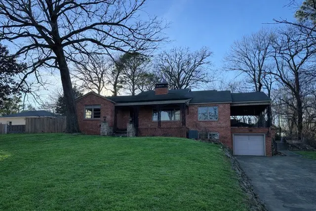 110 S Garrett St