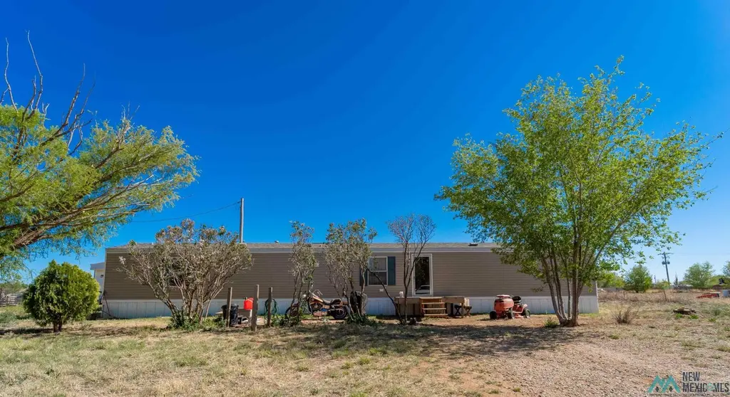 63 Saddle Rd