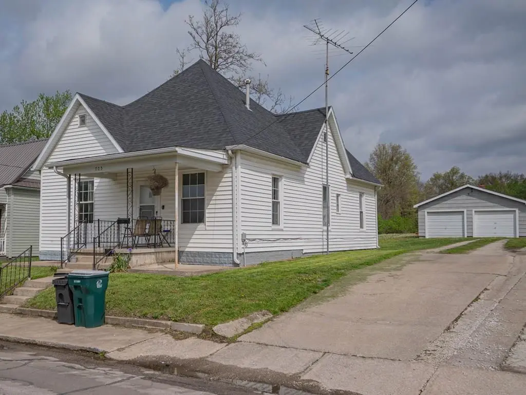 705 Franklin Ave