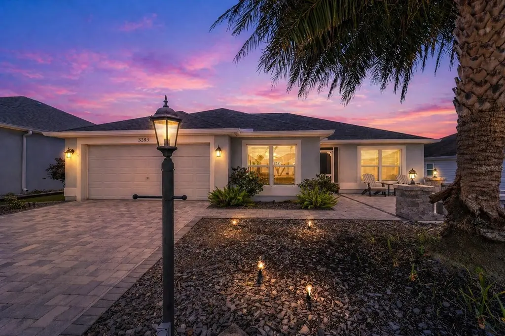 3283 Peterson Pl