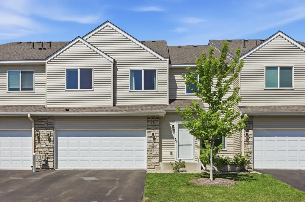 305 Chatum Ln