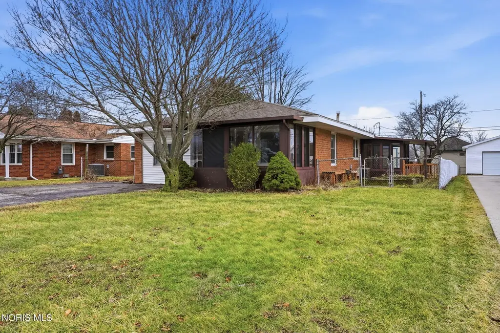 323 W Bigelow Ave