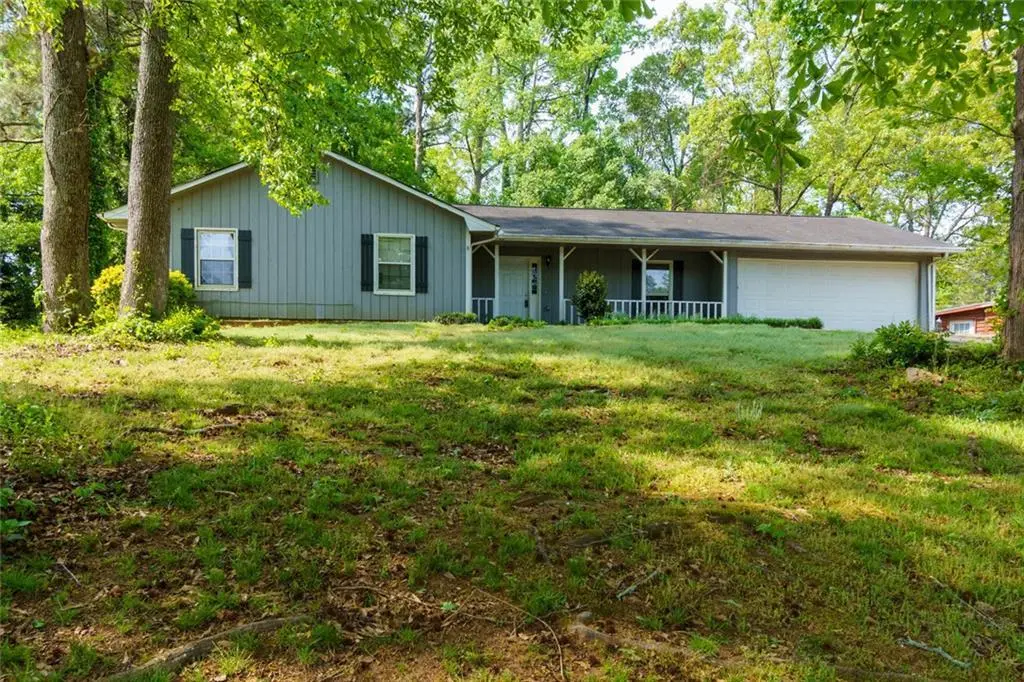 20 Lakeside Dr