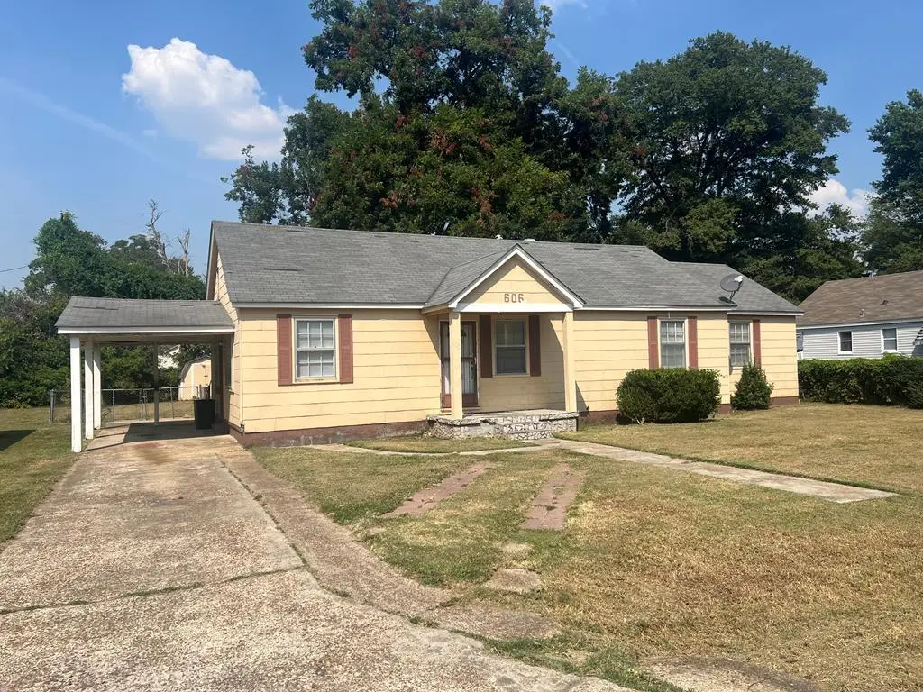 606 W Ford Ave