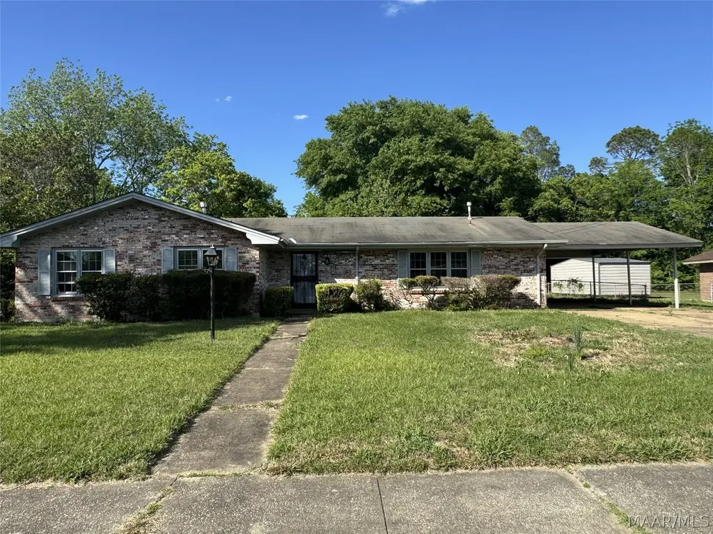 415 W Wilding Dr