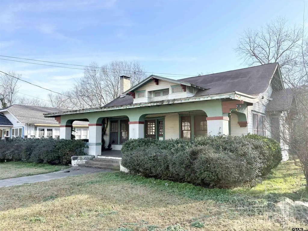 217 N Texas St