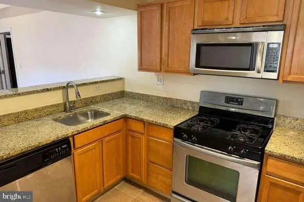 2514 Markham Ln #4