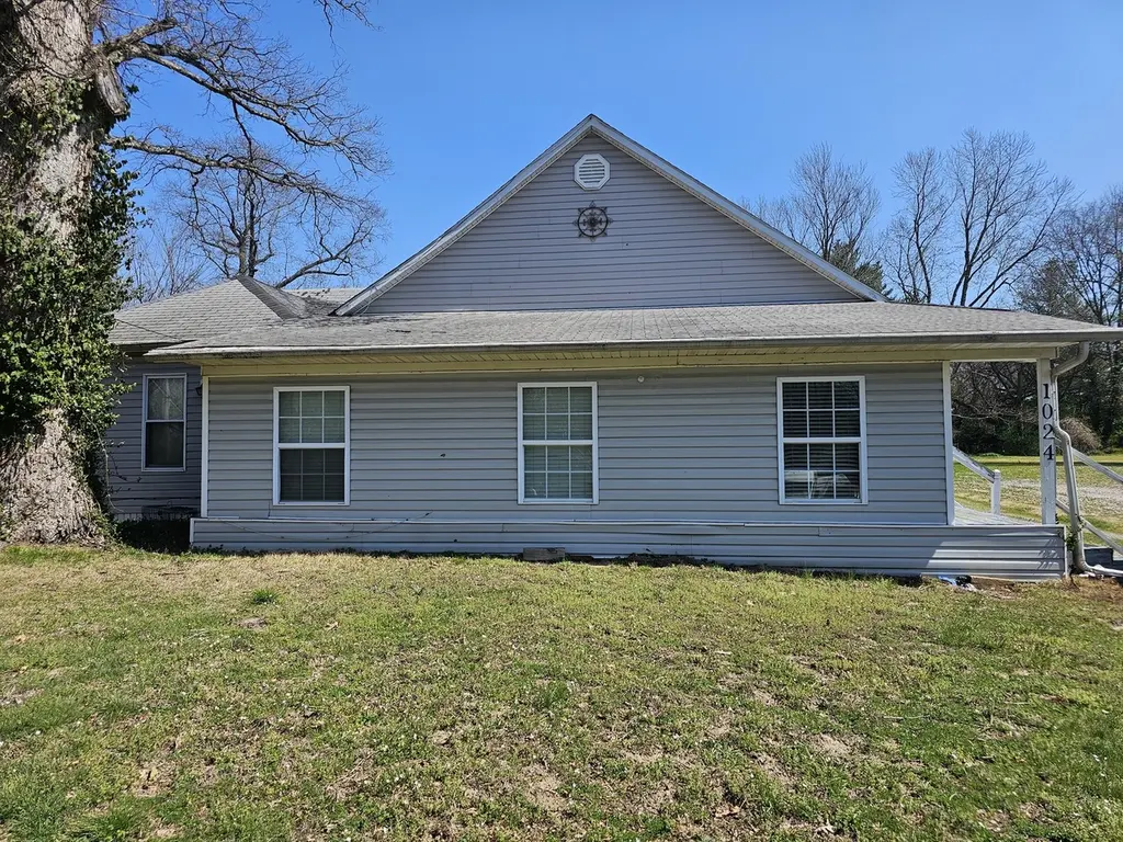 1024 Tolle Rd