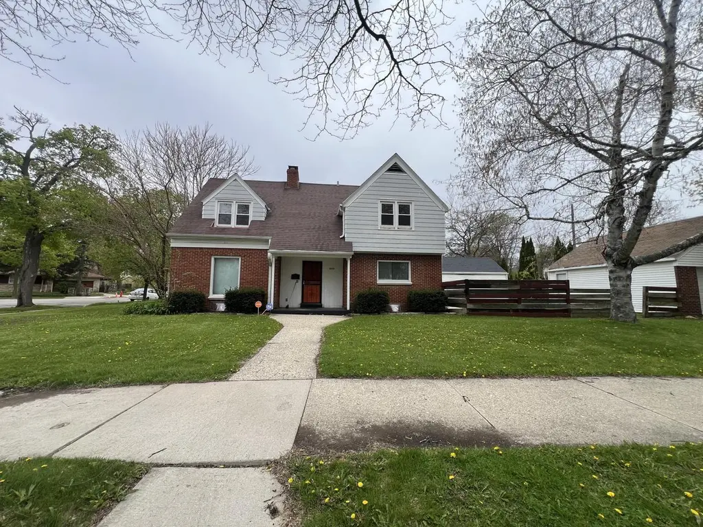 3806 W Hope Ave