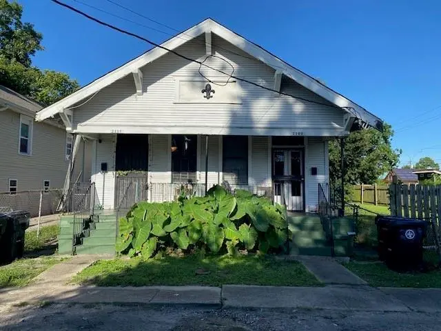 2109 11 Mandeville St