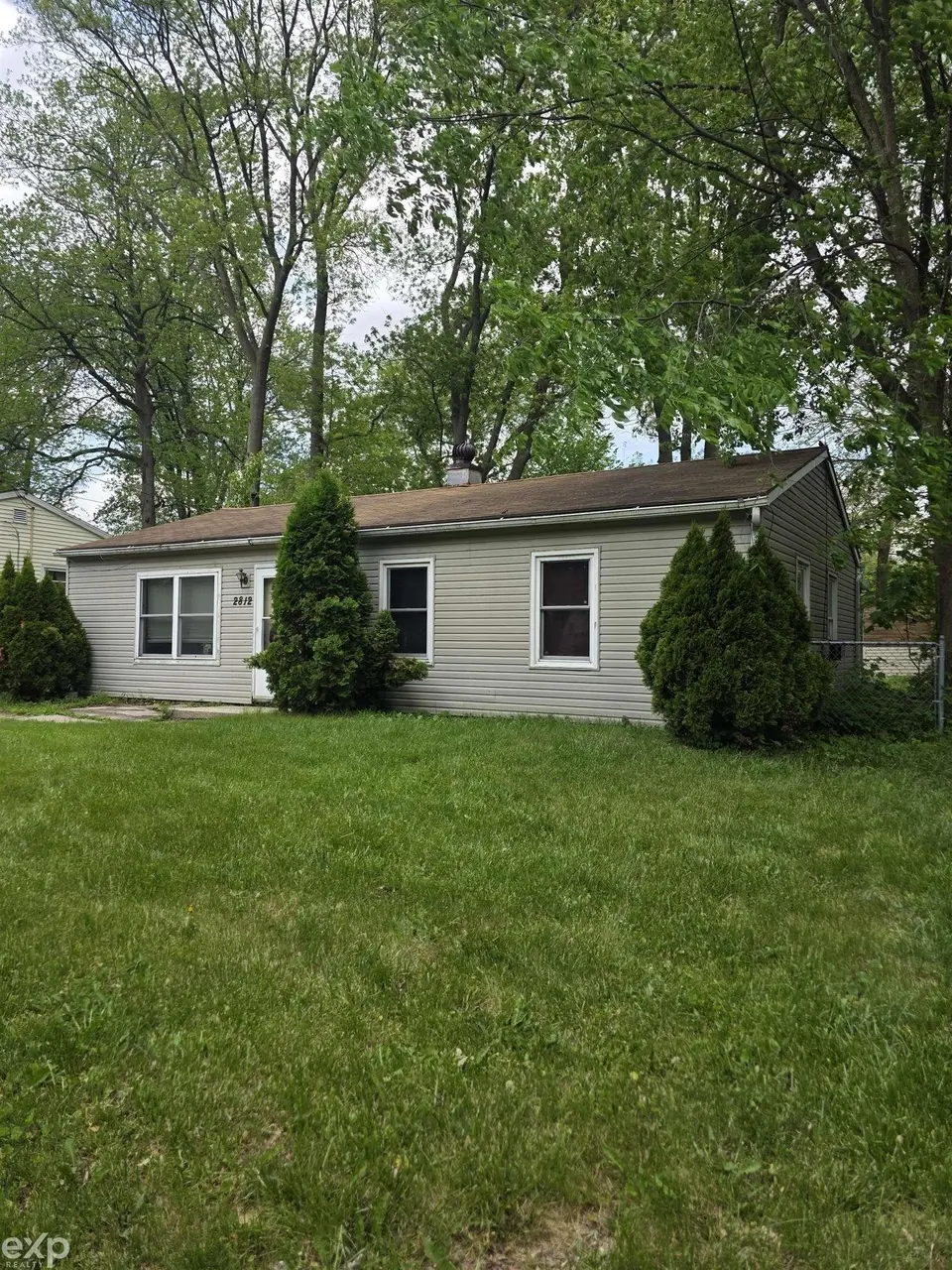 2812 Cabot Dr