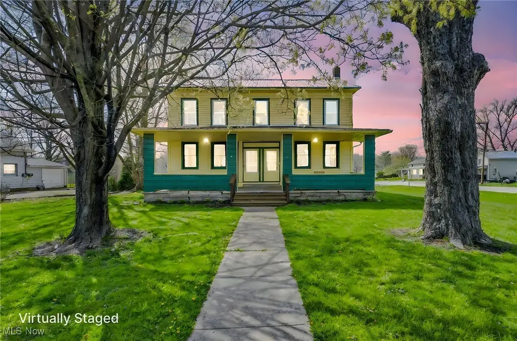 8935-8941 S Main St