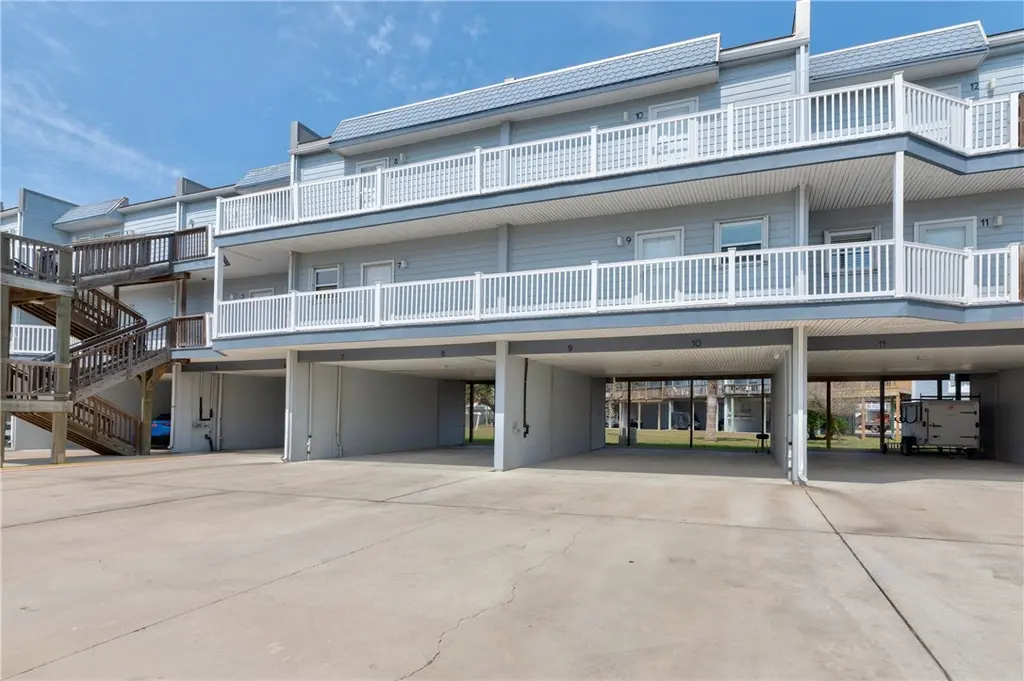 900 N Station St Unit A910