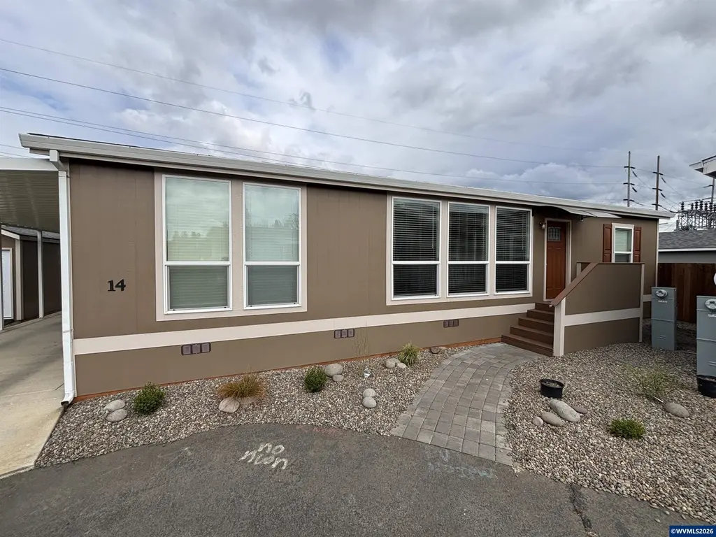 1220 Monmouth St #14