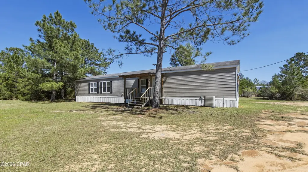 1884 Bayview Ln