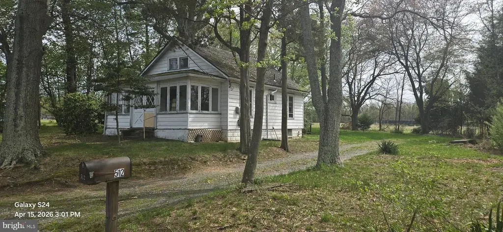 512 W Franklin Rd