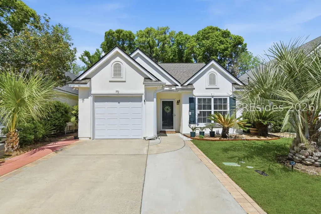 28 Gables Ln