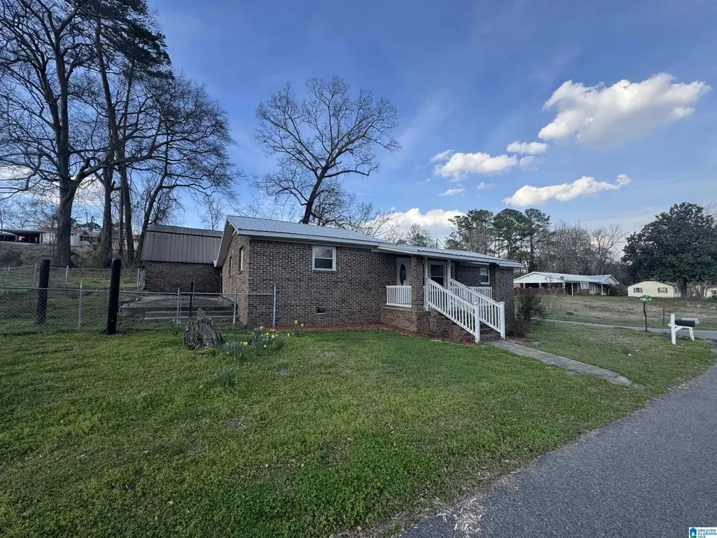 124 Sunset Dr