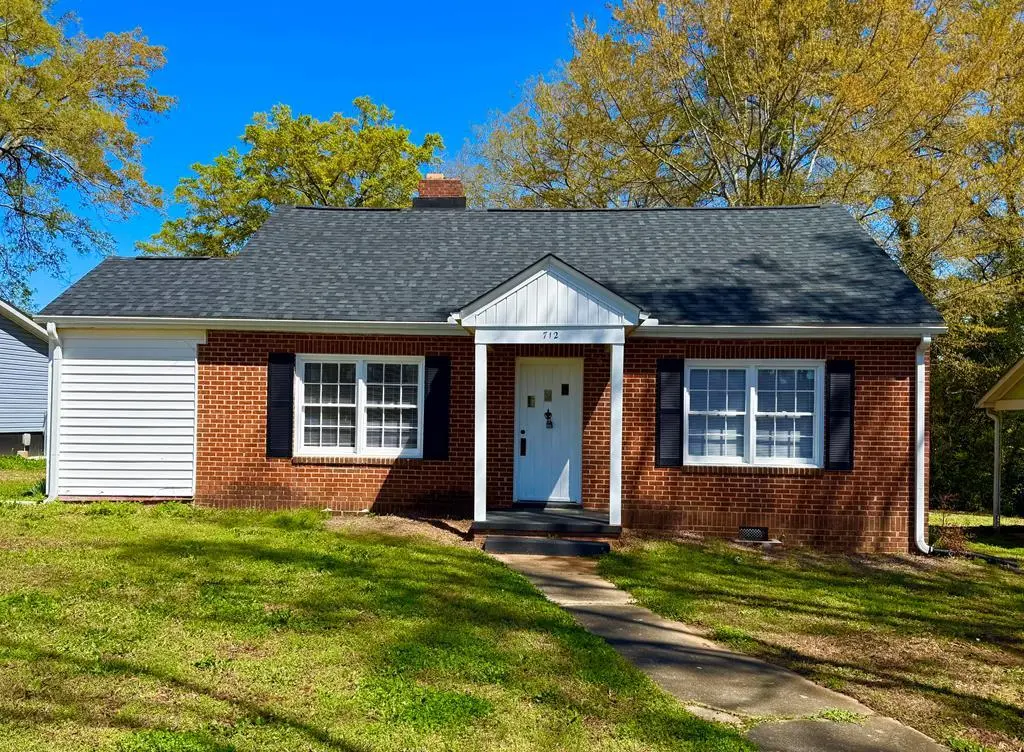 712 Highland Park Dr