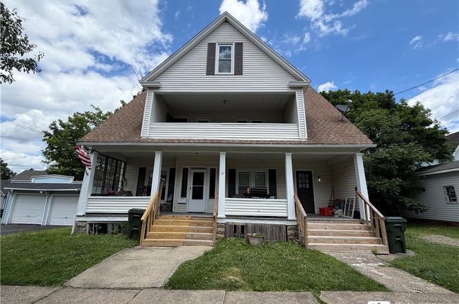 12 Superior St