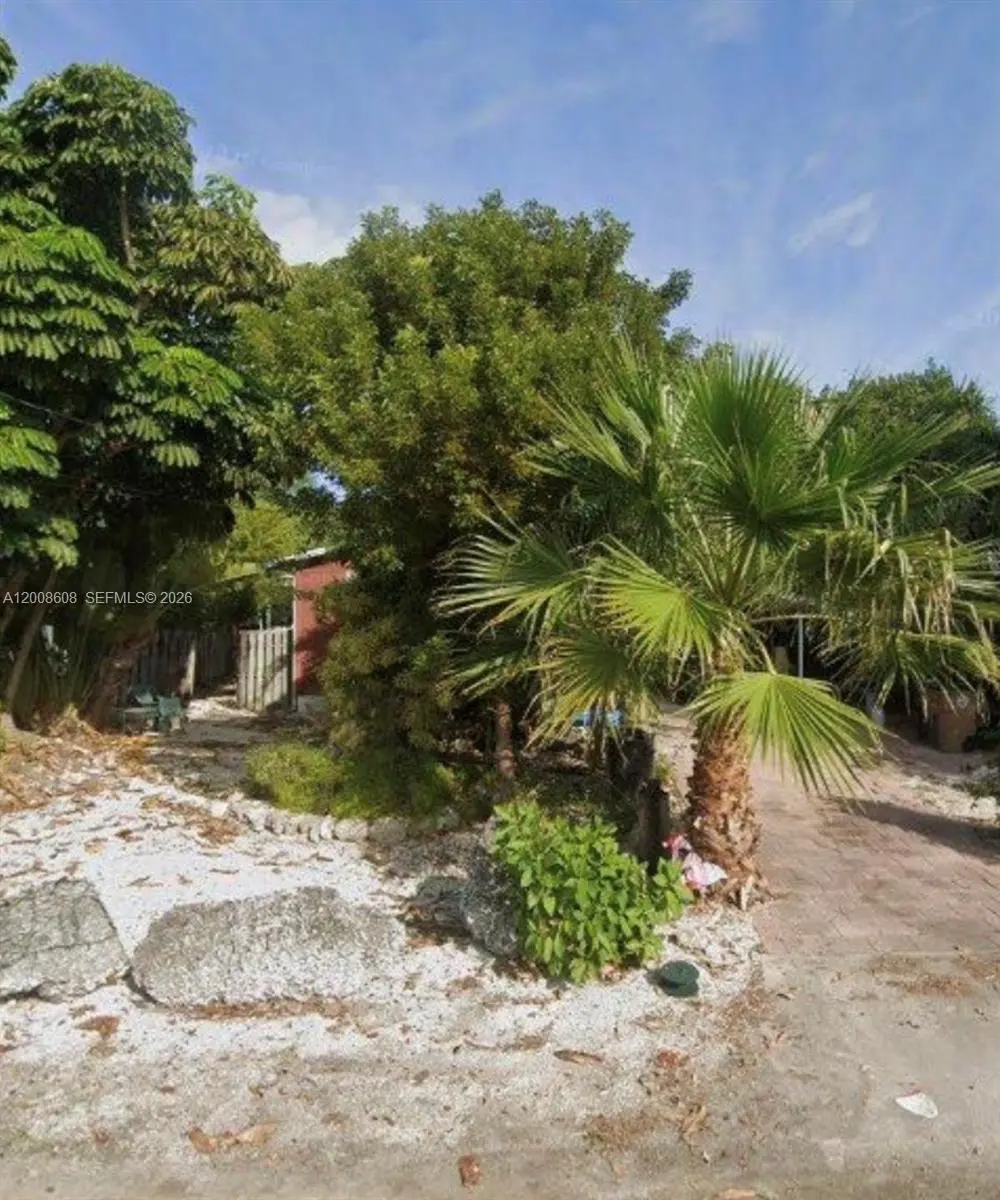 22963 Anne Bonny Ln