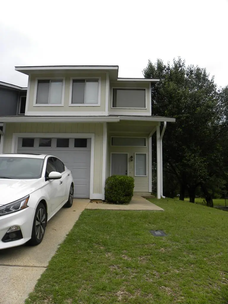 155 Woodfield Pl