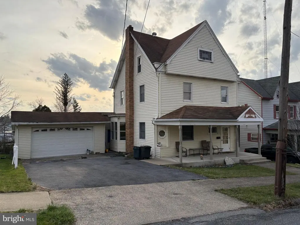 219 South Front St