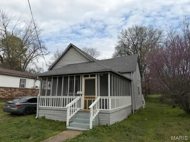 721 Cynthia St