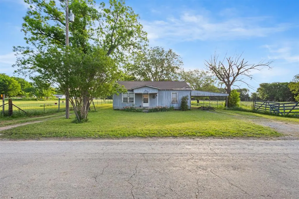 201 Proctor Ln