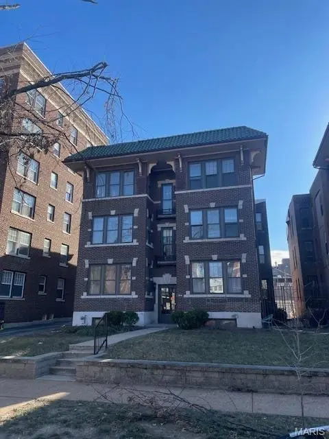 5518 Waterman Blvd Unit 2E