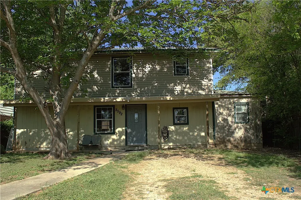 2592 Vista Trl