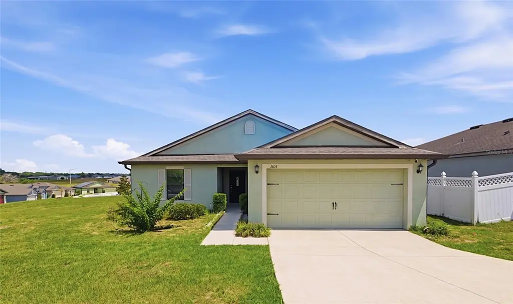 1603 Ellington Dr