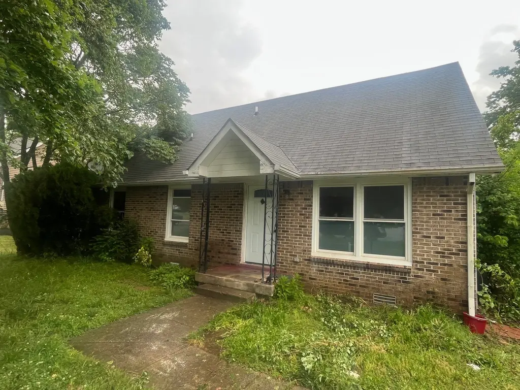439 Cunningham Ln