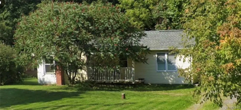 772 Quaker Rd