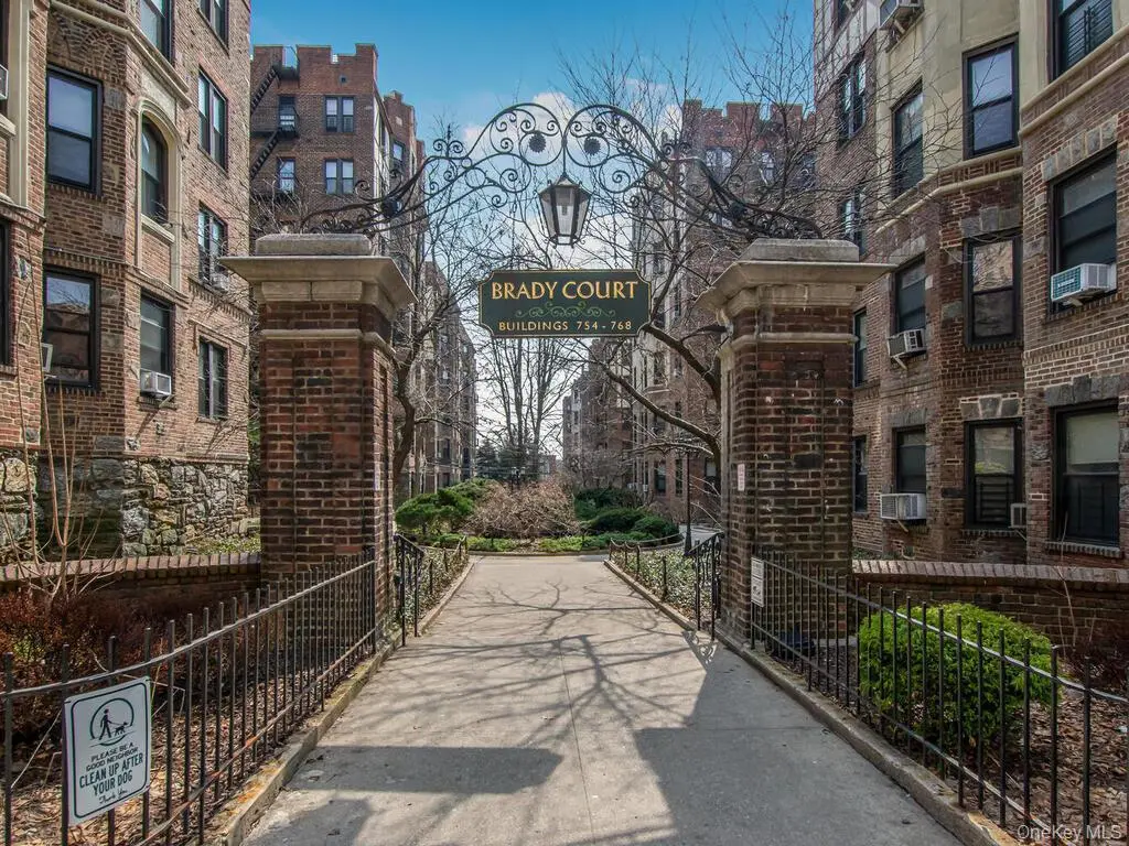 764 Brady Ave #131