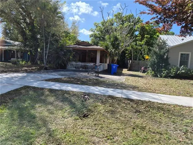 1826 Sunset Pl