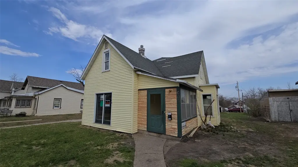 605 N 1st Ave