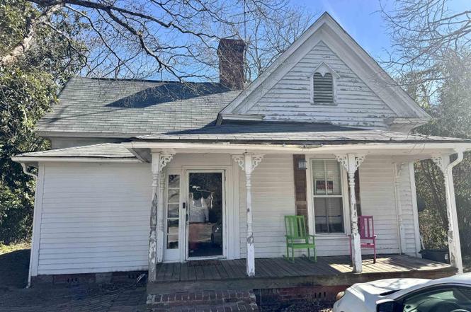 127 S Dennis Ave