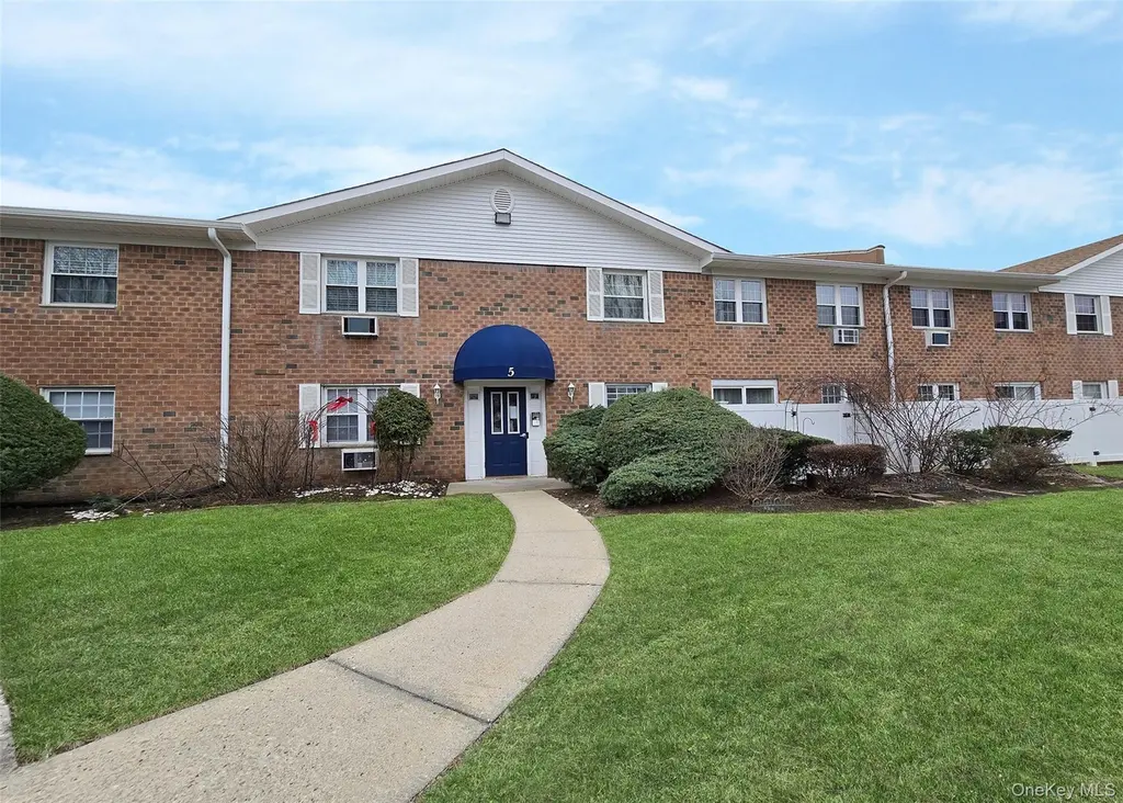 460 Old Town Rd Unit 5B
