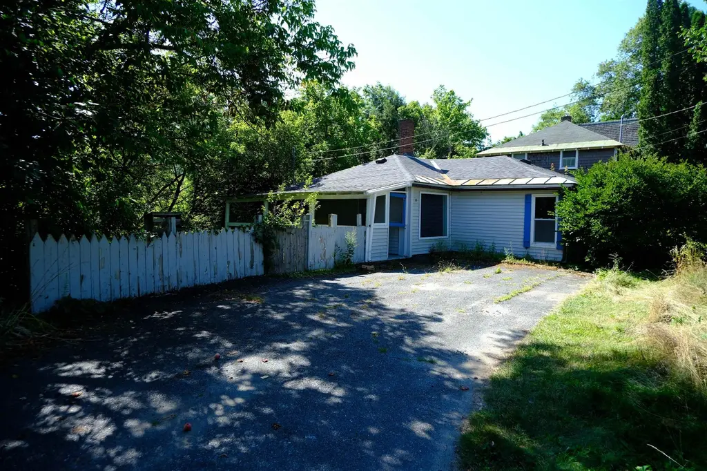 166 Hooker Hill Rd