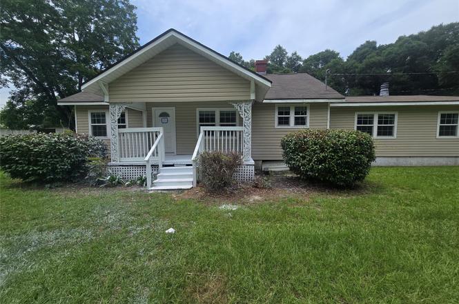 832 W Highway 27
