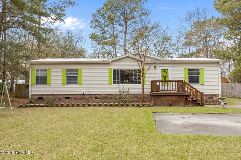 121 Bogue Forest Ct