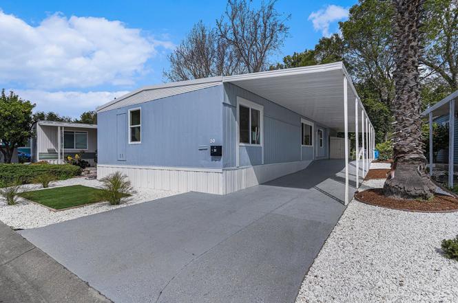 30 Palm Dr #30