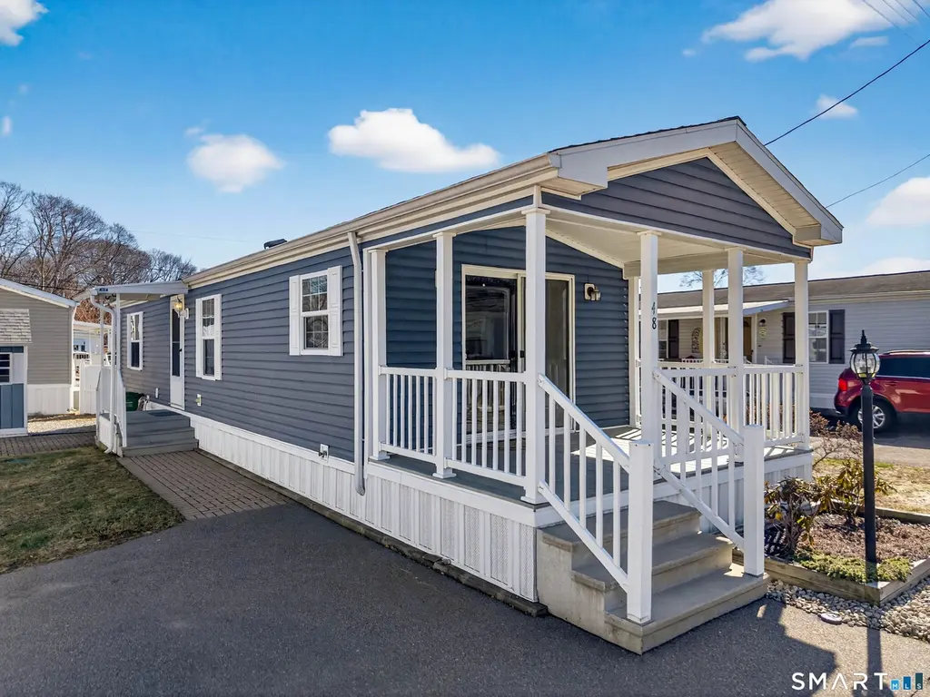 48 Linden Ave N