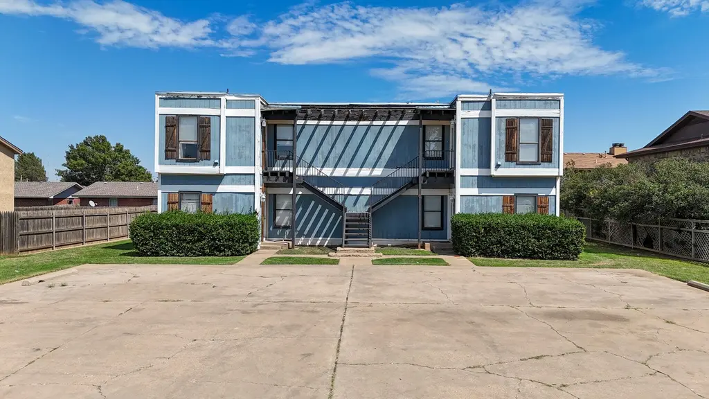 7405 Avenue X