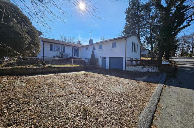 110 Woodside Rd