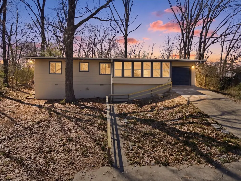 24 Tamworth Cir